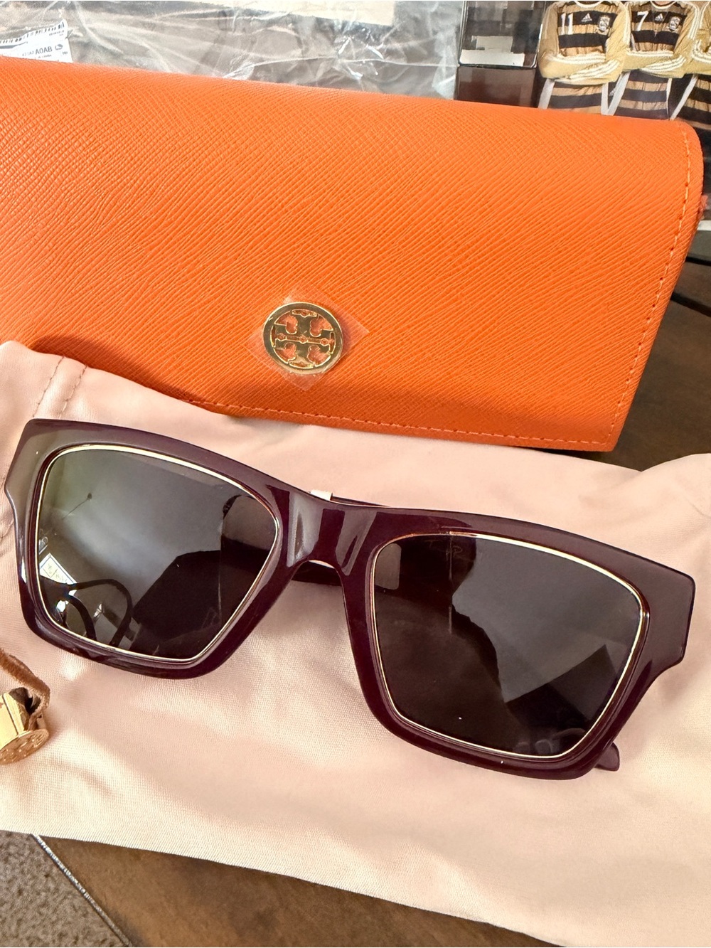 Elegant Burgundy Sunglasses